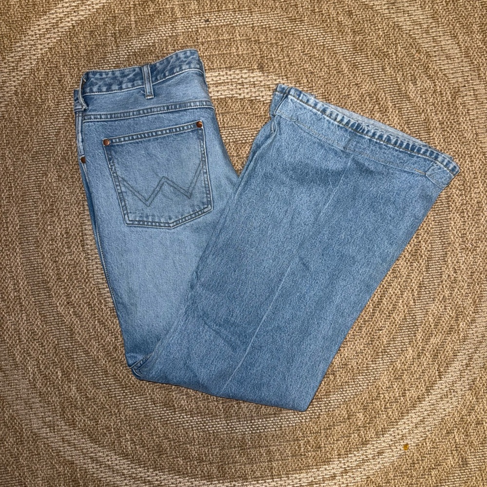Wrangler Wanderer 622 High Rise Flare 31x30 Jeans